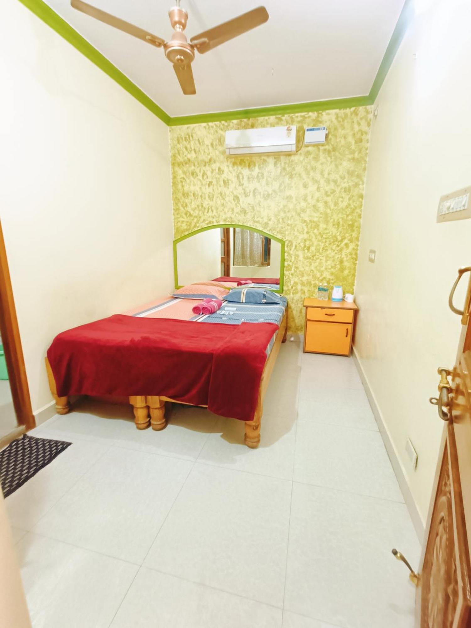 Thilak Home Stay هامبي المظهر الخارجي الصورة