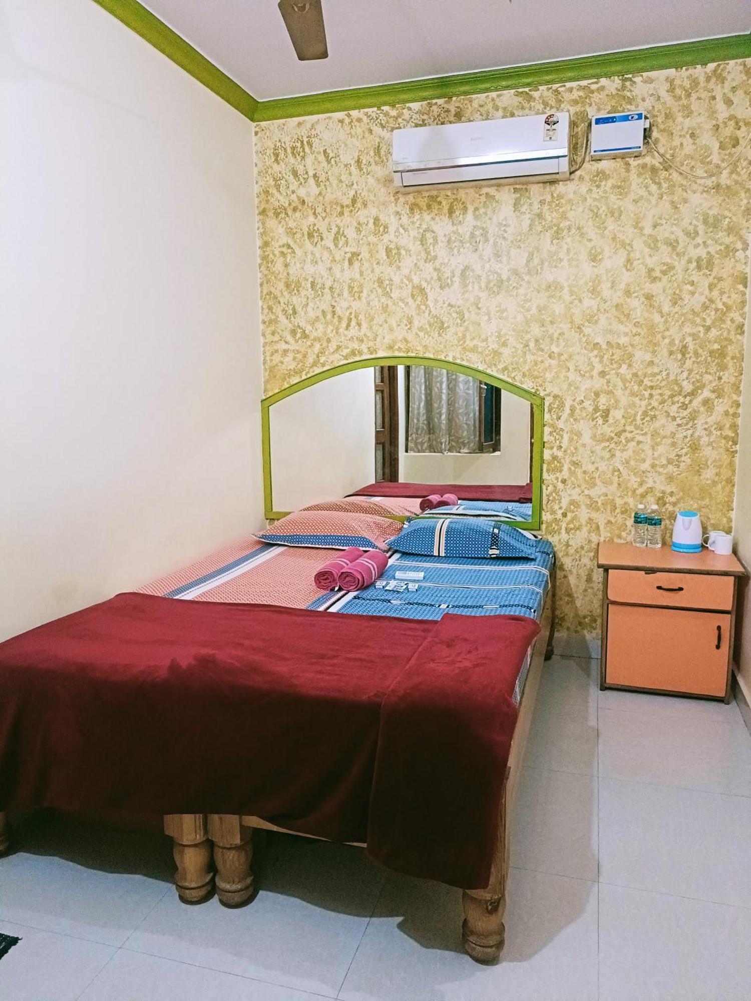 Thilak Home Stay هامبي المظهر الخارجي الصورة