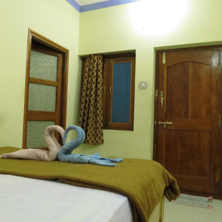 هامبي Thilak Home Stay المظهر الخارجي الصورة