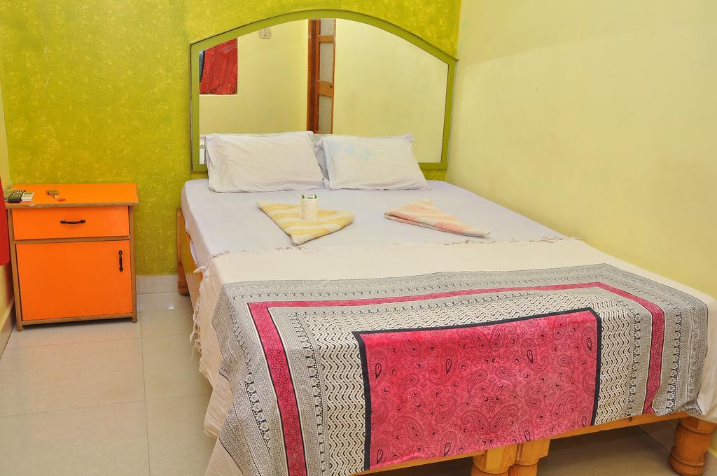 هامبي Thilak Home Stay المظهر الخارجي الصورة